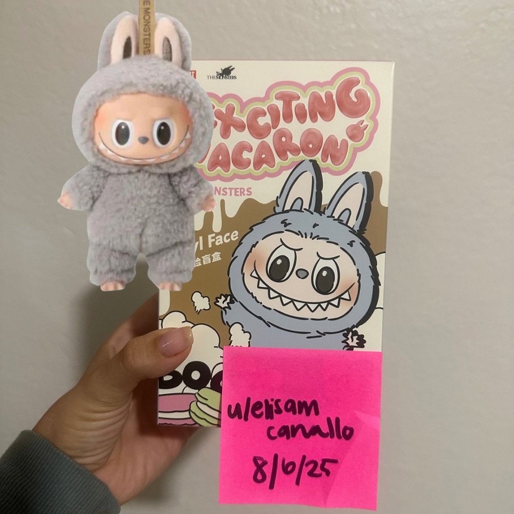 AUTHENTIC Exciting Macaron Labubu- Sesame Bean 🖤